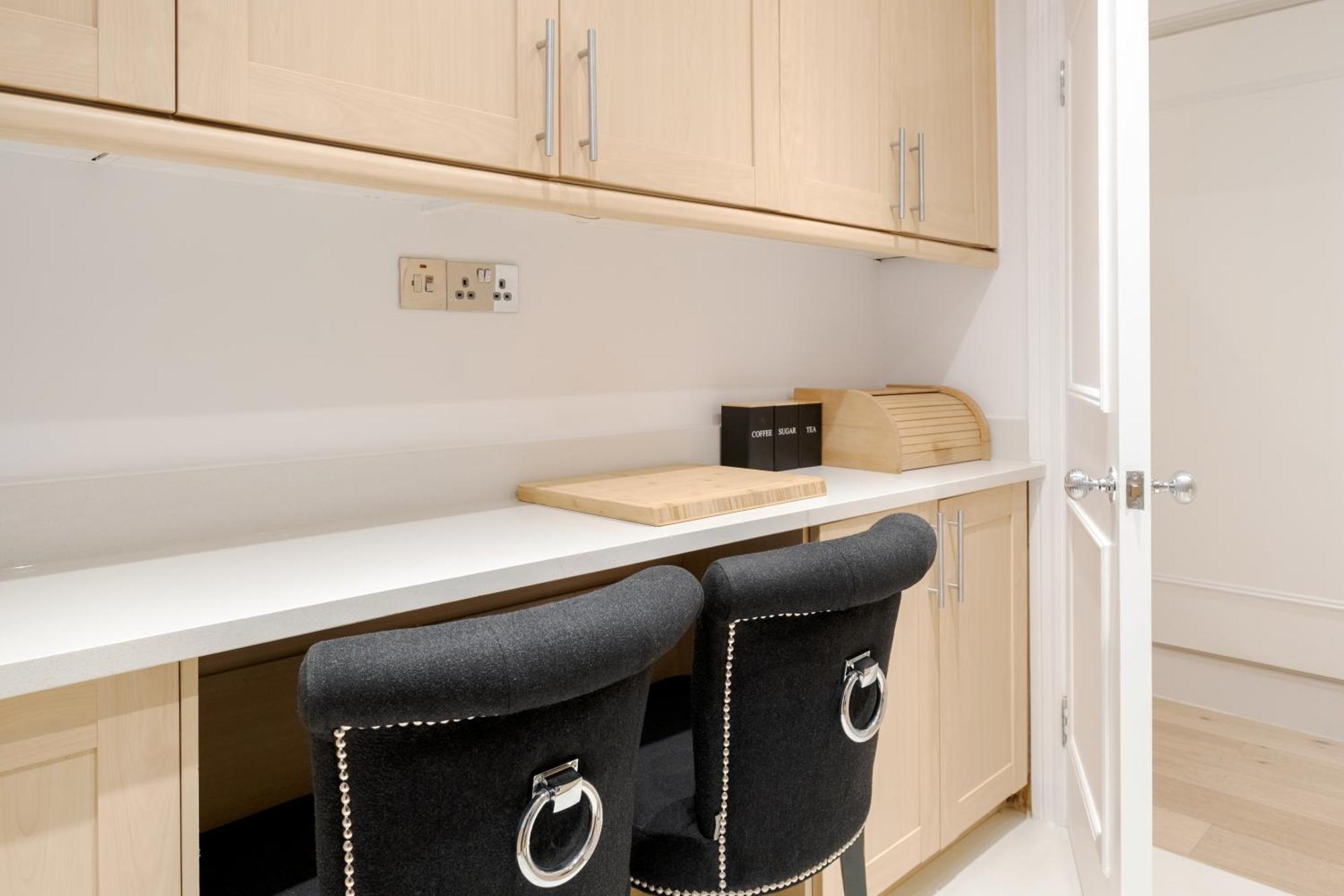 Luxury 2 Bedrooms In South Kensington *
